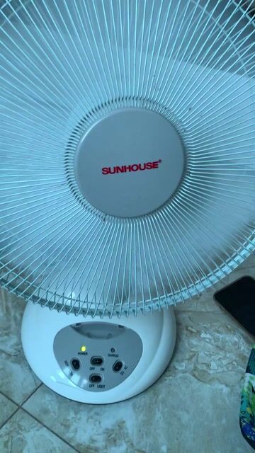 Quạt tích điện Sunhouse SH722. Mua bán Quạt tại Huyện Hoài Đức Hà Nội được đăng bởi Đồ Cũ Minh Dương hình 1