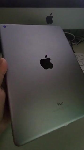 Ipad Gen 5 128gb Wifi full chức năng đẹp 99%. Mua bán Máy tính bảng tại Quận Bình Tân Tp Hồ Chí Minh được đăng bởi Việt Khánh hình 1