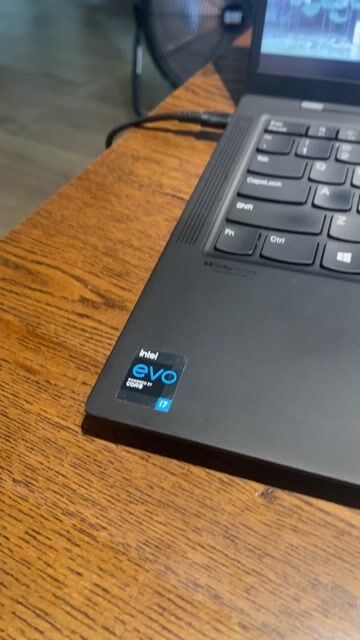 Lenovo Thinkpad X1 Carbon Gen 9 4k. Mua bán Laptop tại Quận Hải Châu Đà Nẵng được đăng bởi Nguyễn Du hình 1