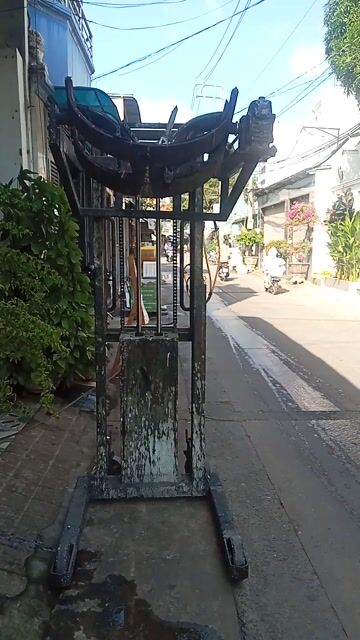 Xe nâng tay Khí nén màu Đen. Mua bán Đồ chuyên dụng, Giống nuôi trồng tại Huyện Bình Chánh Tp Hồ Chí Minh được đăng bởi Hoàng Hà  hình 1