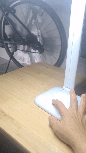 Đèn học Trắng 3 chế độ sáng. Mua bán Đèn tại Huyện Bình Chánh Tp Hồ Chí Minh được đăng bởi Linh Trân hình 1