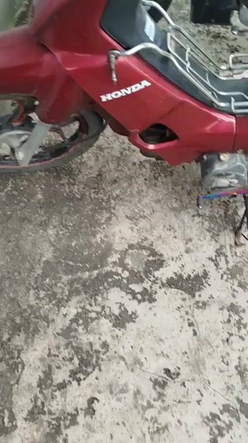 Honda Wave màu Đỏ. Mua bán Xe máy tại Huyện Kế Sách Sóc Trăng được đăng bởi thu xác điện thoại giá cao tận nơi  hình 1