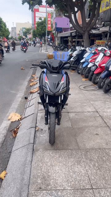 Honda Winner V2 2020 Đen Xanh Đỏ. Mua bán Xe máy tại Quận Tân Phú Tp Hồ Chí Minh được đăng bởi Tuanduy hình 1