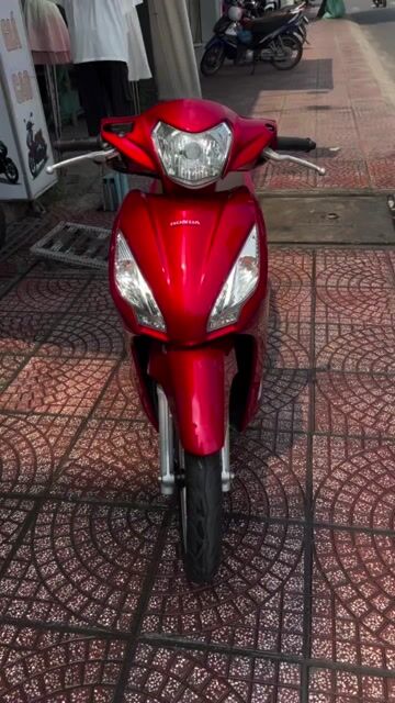 Honda Vision 2017 Đỏ. Mua bán Xe máy tại Quận Phú Nhuận Tp Hồ Chí Minh được đăng bởi Dũng hình 1