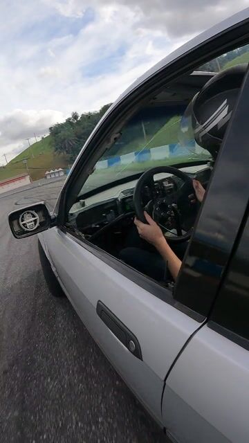 E36 AP20V fazendo drift