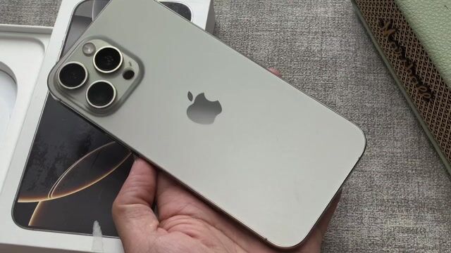 IPhone 16 Pro Max 256GB Natu VN/A Fullbox Pin 92%. Mua bán Điện thoại tại Quận 4 Tp Hồ Chí Minh được đăng bởi Minh Anh hình 1