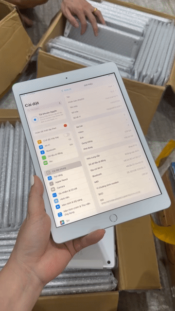 Apple iPad Gen 7 128GB Bạc 4G. Mua bán Máy tính bảng tại Quận Hoàng Mai Hà Nội được đăng bởi Nguyễn Thị Luyến hình 1