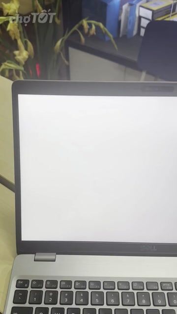 Dell Precision 3541 Xeon E-2276M thanh lí 1 cây. Mua bán Laptop tại Quận Thanh Xuân Hà Nội được đăng bởi Tuấn Minh hình 1