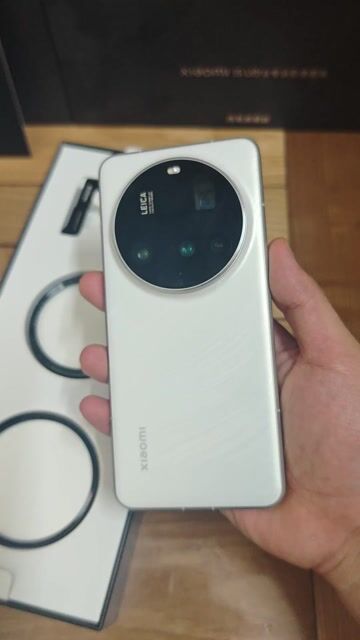 Xiaomi 15 Ultra 256GB Trắng. Mua bán Điện thoại tại Quận Cầu Giấy Hà Nội được đăng bởi Lê An hình 1