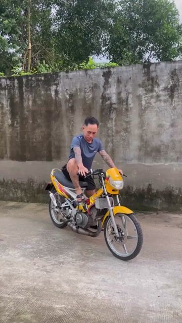 Suzuki Stinger Vàng. Mua bán Xe máy tại Thành phố Thủ Dầu Một Bình Dương được đăng bởi Thắng Ơi hình 1