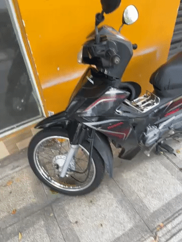 Honda Blade 2016 Đen đỏ. Mua bán Xe máy tại Quận Phú Nhuận Tp Hồ Chí Minh được đăng bởi Tran Tien hình 1