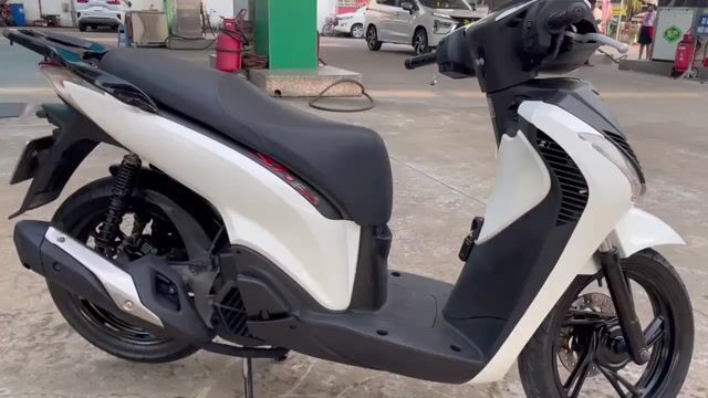 [MUA ĐI TẾT]👉 Honda SHi 2017  Lên Shi Ý Full💝2đĩa💝. Mua bán Xe máy tại Quận Bình Tân Tp Hồ Chí Minh được đăng bởi BÙI TIẾN DŨNG hình 1