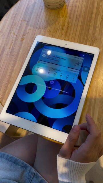 Apple iPad Bạc 32GB. Mua bán Máy tính bảng tại Quận 3 Tp Hồ Chí Minh được đăng bởi Thanh Thuỷ hình 1