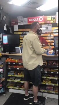 Anti-Masker Records Themselves Causing a Scene at Circle K Gas Station