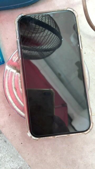 Cần thanh lý 2 cái iphone. Mua bán Điện thoại tại Thành phố Dĩ An Bình Dương được đăng bởi Bevis hình 1