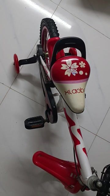 Xe đạp trẻ em Đỏ Trắng Đã sử dụng. Mua bán Xe đạp tại Quận Gò Vấp Tp Hồ Chí Minh được đăng bởi ThảoAnh hình 1