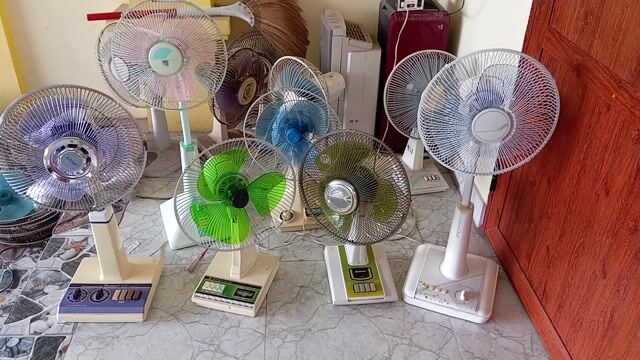 Quạt điện nhiều màu. Mua bán Quạt tại Huyện Thuỷ Nguyên Hải Phòng được đăng bởi Long Pham hình 1