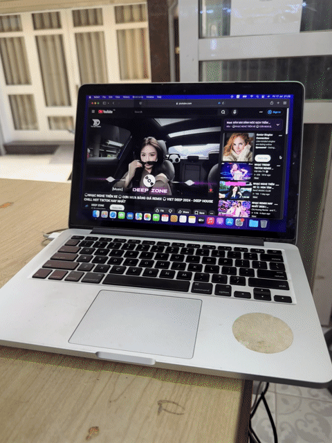 Apple MacBook Pro 13 inch 2015 Bạc. Mua bán Laptop tại Quận Đống Đa Hà Nội được đăng bởi CỬA HÀNG T STORE ĐIỆN THOẠI LAPTOP HÀ NỘI hình 1