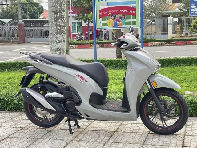 Sh 350i 2023 máy Thái Siêu Lướt Zin Keng 👍🔥🇹🇭. Mua bán Xe máy tại Huyện Châu Đức Bà Rịa - Vũng Tàu được đăng bởi Xe Máy Thành Lộc 72 hình 1