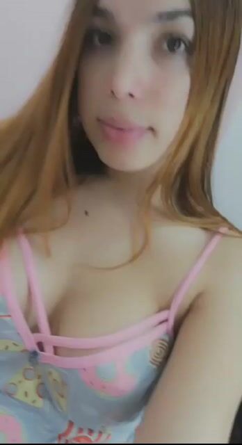 Model - Lana honey latina