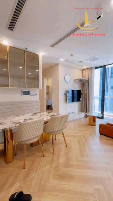Cho thuê Căn hộ Chung cư Vinhomes Golden River BaSon Quận 1 Tp Hồ Chí Minh diện tích 70 m² giá 38 triệu/tháng