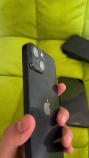 iPhone 13 128GB Xanh dương. Mua bán Điện thoại tại Huyện Thống Nhất Đồng Nai được đăng bởi Thúy Hoa hình 1