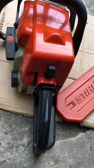 bán 1 máy cưa xích hiệu STIHL 018C