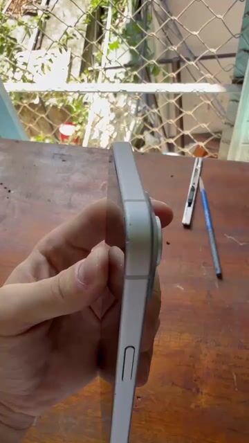 iPhone 15 128GB Trắng Đã sử dụng. Mua bán Điện thoại tại Quận Hai Bà Trưng Hà Nội được đăng bởi Khoa Bách hình 1