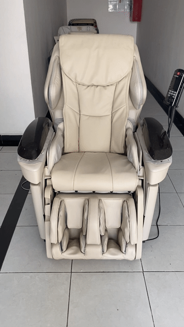 Ghế massage Panasonic EP-MA70 Da Kem. Mua bán Bàn ghế tại Huyện Bình Chánh Tp Hồ Chí Minh được đăng bởi Anh Tài hình 1