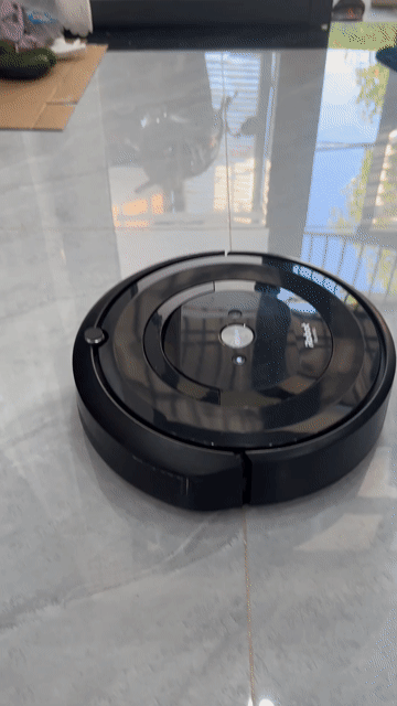 Robot hút bụi iRobot Roomba e5 Đen thương hiệu Mỹ. Mua bán Thiết bị vệ sinh, nhà tắm tại Huyện Nhà Bè Tp Hồ Chí Minh được đăng bởi Công Hưng hình 1