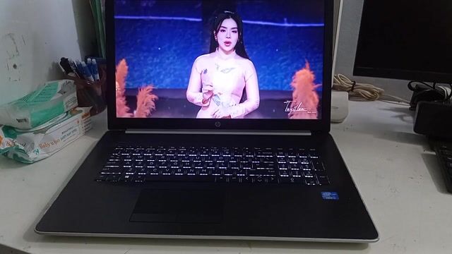HP 17 AMD A9-9425 17.3 inch 8GB/128GB. Mua bán Laptop tại Huyện Diên Khánh Khánh Hòa được đăng bởi Lê Trọng hình 1