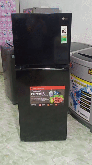 Tủ lạnh LG 217L INVERTER zin đẹp tiết kiệm điện . Mua bán Tủ lạnh tại Quận 4 Tp Hồ Chí Minh được đăng bởi LÊ DƯƠNG 87 hình 1
