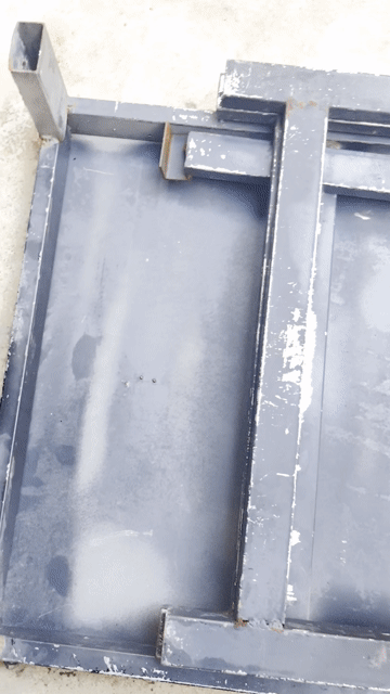 Bàn Sắt Đen Tháo Rời. Mua bán Bàn ghế tại Thành phố Thủ Dầu Một Bình Dương được đăng bởi Nguyễn Thắng hình 1