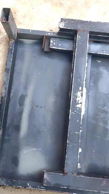 Bàn Sắt Đen Tháo Rời. Mua bán Bàn ghế tại Thành phố Thủ Dầu Một Bình Dương được đăng bởi Nguyễn Thắng hình 1