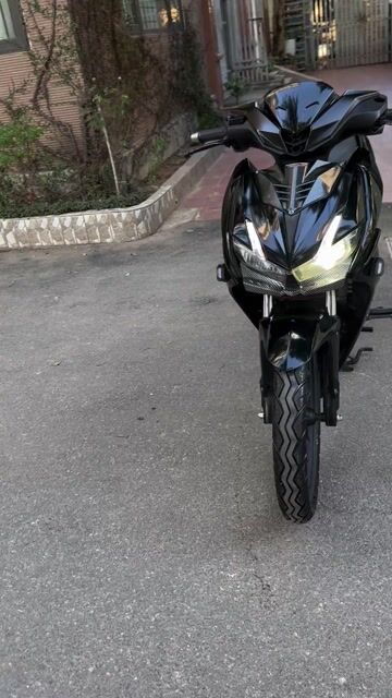 xe v2 đk 2021 mới 99%. Mua bán Xe máy tại Quận Nam Từ Liêm Hà Nội được đăng bởi cửa hàng xe máy yến thắng  hình 1