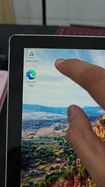 Bán - Giao lưu Surface Pro 6 i7 8665U 16GB/1TB. Mua bán Laptop tại Quận 8 Tp Hồ Chí Minh được đăng bởi Đam Mê Công Nghệ hình 1