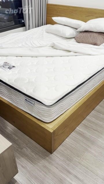 Đệm lò xo Amando + Giường Gỗ thịt 1m6x2m. Mua bán Giường, chăn ga gối nệm tại Huyện Gia Lâm Hà Nội được đăng bởi Tạ Văn Vinh hình 1