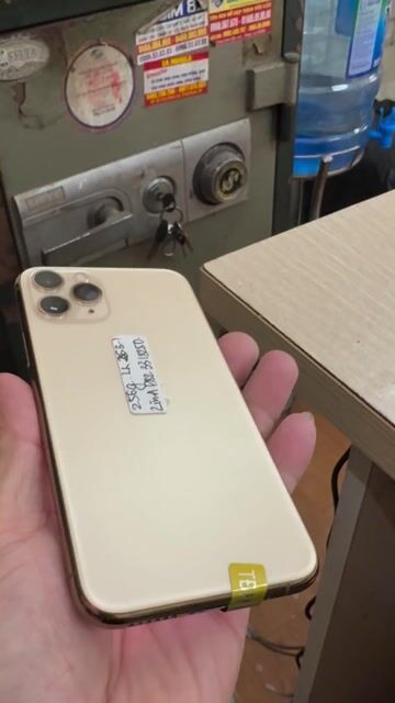 Apple iPhone 11 Pro 256GB, full zin đẹp . Mua bán Điện thoại tại Quận Thanh Xuân Hà Nội được đăng bởi Duy hình 1