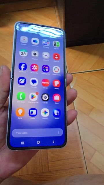 Samsung Z Flip 6 12GB/256GB Xanh. Mua bán Điện thoại tại Quận Thanh Xuân Hà Nội được đăng bởi trần tú hình 1