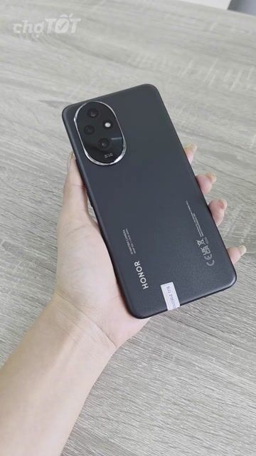 Honor 200 Snapdragon 7 Gen 3 12GB/512GB Đen. Mua bán Điện thoại tại Quận Gò Vấp Tp Hồ Chí Minh được đăng bởi KGPHONE  Điện Thoại Di Động giá tốt  hình 1