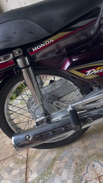 Honda Super Dream 2000 Nâu. Mua bán Xe máy tại Huyện Trảng Bom Đồng Nai được đăng bởi Nguyễn Đặng Bảo Bảo hình 1