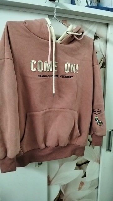 Áo hoodie Oversized Hồng Unisex. Mua bán Quần áo tại Thành phố Tam Kỳ Quảng Nam được đăng bởi Suri hình 1