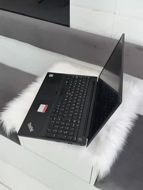Lenovo ThinkPad E15 Gen 1 i7-10510U 16GB/256GB. Mua bán Laptop tại Quận Ninh Kiều Cần Thơ được đăng bởi Greenskytech hình 1