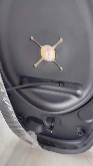 Yên xe máy Piaggio Vespa Sprint da đen 2024. Mua bán Phụ tùng xe tại Quận Gò Vấp Tp Hồ Chí Minh được đăng bởi Huy hình 1