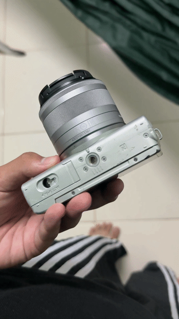 Máy ảnh Canon EOS M100 Bạc. Mua bán Máy ảnh, Máy quay tại Quận Ninh Kiều Cần Thơ được đăng bởi HoangAnh hình 1