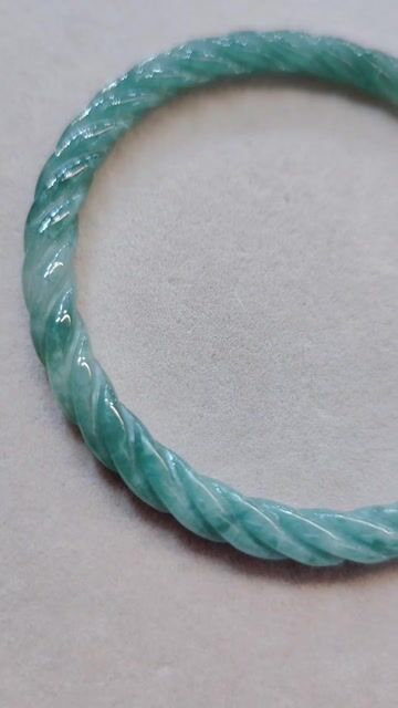 Vòng tay Ngọc tự nhiên Nữ size 59. Mua bán Phụ kiện thời trang khác tại Quận Lê Chân Hải Phòng được đăng bởi Nguyễn Hiếu hình 1