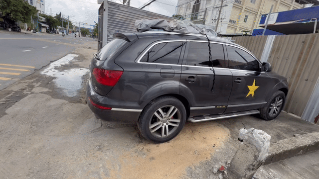 Audi Q7 2006 Đen 7 chỗ. Mua bán Ô tô tại Thành phố Dĩ An Bình Dương được đăng bởi Đệ Nguyễn Chí hình 1