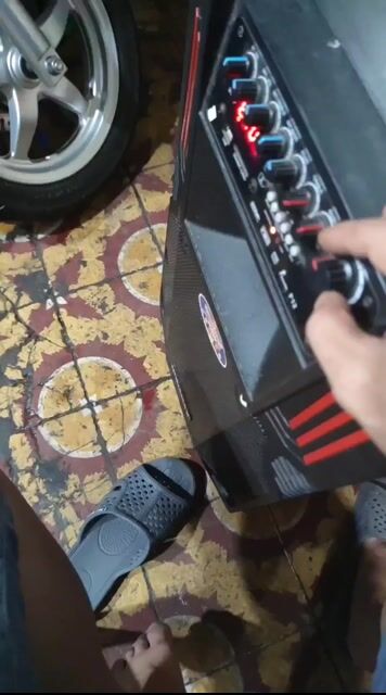 Bán loa karaoke. Mua bán Tivi, Âm thanh tại Quận 4 Tp Hồ Chí Minh được đăng bởi Oanh hình 1