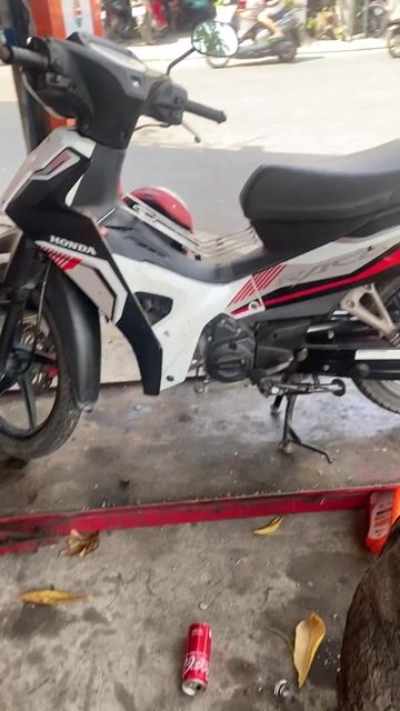 Honda Blade 2019 Trắng đen. Mua bán Xe máy tại Quận 7 Tp Hồ Chí Minh được đăng bởi Hoàng Văn Duẩn  hình 1
