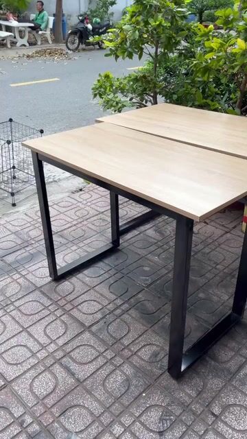 Bàn làm việc UKZ Gỗ MDF chắc chắn. Mua bán Bàn ghế tại Huyện Hóc Môn Tp Hồ Chí Minh được đăng bởi Vịnh decor hình 1